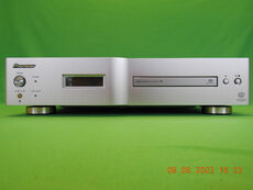 Pioneer PD-D6 (S) SACD player. The best SACD reader I have seen