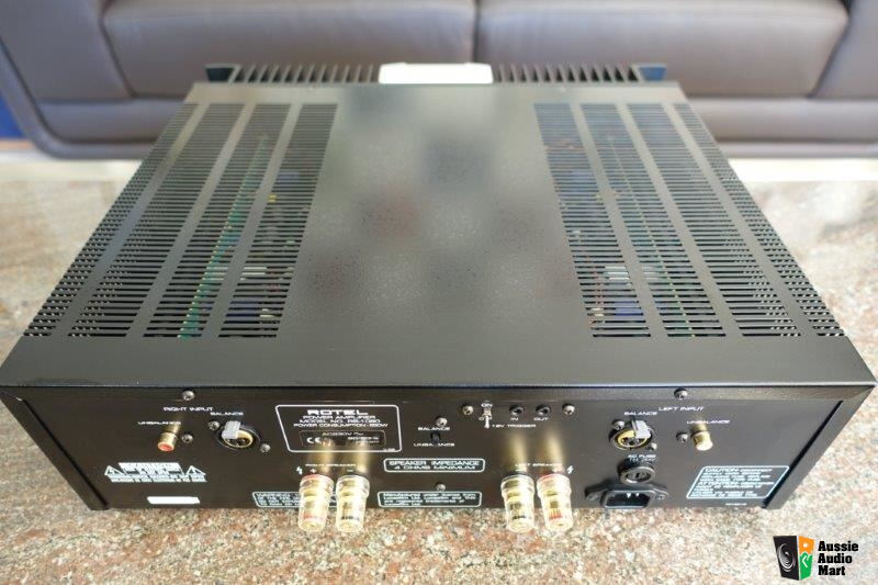 Rotel RB 1080 2 Channel Power Amplifier THX Ultra XLR Balanced 