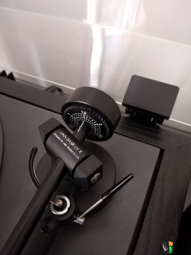 linn-axis-t-t-with-basix-lvx-arm-and-smm-e-cartridge-photo-2537646