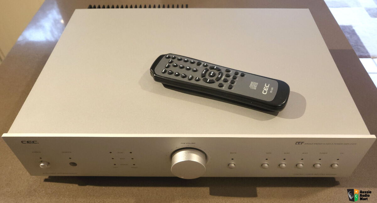 CEC AMP3300R Class A Integrated remote amplifier, in lovely